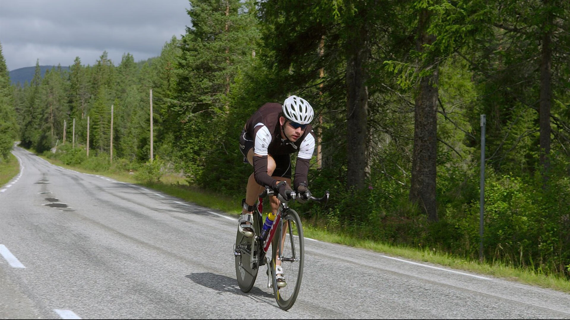 世界逍遥运动锦标赛中国代表队表现亮眼，电影世界逍遥行女主