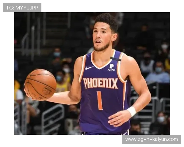 布克突破分球助攻，太阳进攻组织顺畅